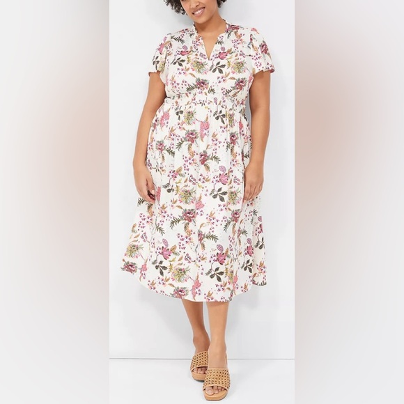 $110 ⭐️NEW Sz 24 3x fits 3x 4x Lane Bryant Satin Flutter Sleeve Ruffle Dress - Picture 2 of 12